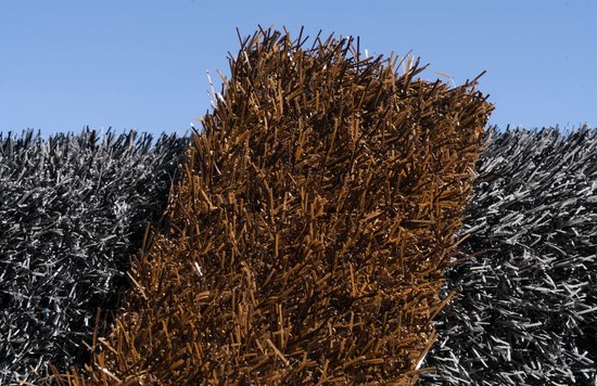 Kunstgras marron 4 x 11 mètres - 25 mm ✅ Production néerlandaise - Tapis de gazon le plus doux déclaré ✅ Perméable à l'eau | Jardin | Enfant | Animal