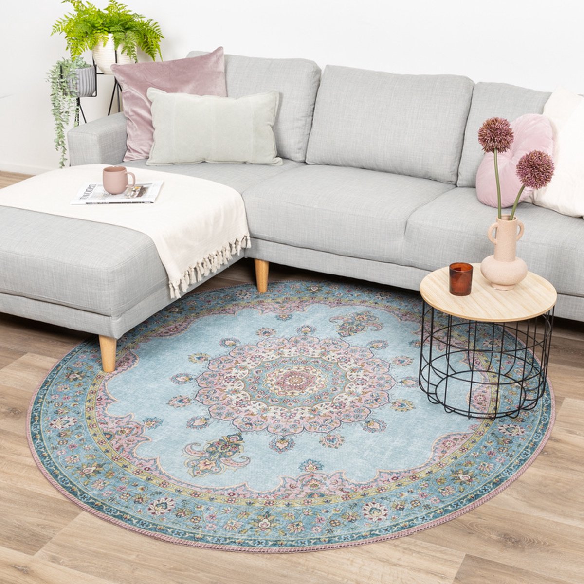 FRAAI Rond vintage vloerkleed - Lily Medaillon Lichtblauw | Fleurig - Ø 200cm