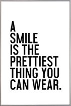JUNIQE - Poster met kunststof lijst A Smile Is The Prettiest -30x45