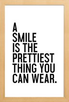 JUNIQE - Poster in houten lijst A Smile Is The Prettiest -60x90 /Wit &