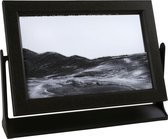 Bewegend zandschilderij met zwart zand 15x21cm