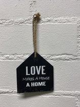 Deco leisteen met ophangkoordje - huis - Love makes a house a home - 10x9cm - Woonaccessoires