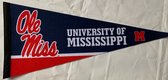 University of Mississippi - Ole Miss Uni - NCAA - Vaantje - American Football - Sportvaantje - Wimpel - Vlag - Pennant - Universiteit - Ivy League amerika - 31 x 72 cm