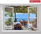 D&C Collection - tuinposter - 90x65 cm - doorkijk - wit luxe venster gezellige Griekse taverna met zee - mus - vaas - terras - tuin decoratie - tuinposters buiten - schuttingposter - tuinschilderij