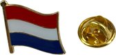 Nederlandse Hollandse Vlag Emaille Pin 1.7 cm / 2.2 cm / Rood Wit Blauw