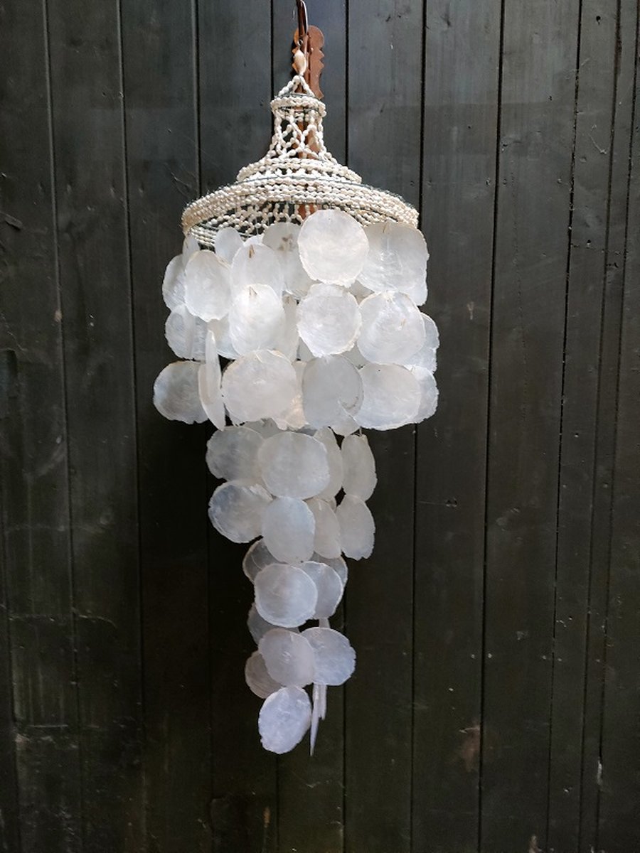 schelpen-lamp-schelp-hanglamp-capiz-schelpen-decoratie-kroonluchter-lamp-lampen-schelpe...  | bol