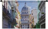 Wandkleed Cuba - El Capitolo aan het einde van een prachtige straat in Cuba Wandkleed katoen 180x120 cm - Wandtapijt met foto XXL / Groot formaat!