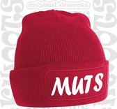 MUTS muts - Rood (witte tekst) - Beanie - One Size - Unisex - Grappige teksten - Quotes - Kwoots - Wintersport - Aprés ski muts - Lekker droog