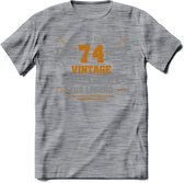 74 Jaar Legend T-Shirt | Goud - Zilver | Grappig Verjaardag Cadeau | Dames - Heren | - Donker Grijs - Gemaleerd - S
