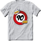 90 Jaar Hoera Verkeersbord T-Shirt | Grappig Verjaardag Cadeau | Dames - Heren | - Licht Grijs - Gemaleerd - 3XL