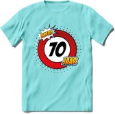 70 Jaar Hoera Verkeersbord T-Shirt | Grappig Verjaardag Cadeau | Dames - Heren | - Licht Blauw - S