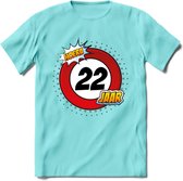 22 Jaar Hoera Verkeersbord T-Shirt | Grappig Verjaardag Cadeau | Dames - Heren | - Licht Blauw - S