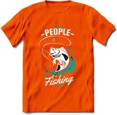 Cool People Do Fishing - Vissen T-Shirt | Aqua | Grappig Verjaardag Vis Hobby Cadeau Shirt | Dames - Heren - Unisex | Tshirt Hengelsport Kleding Kado - Oranje - L