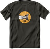 Fishing Tail - Vissen T-Shirt | Grappig Verjaardag Vis Hobby Cadeau Shirt | Dames - Heren - Unisex | Tshirt Hengelsport Kleding Kado - Donker Grijs - M