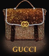60 x 80 cm - Glasschilderij - Gucci glinsterende handtas - schilderij fotokunst - verwerkt met goudfolie