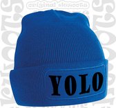 YOLO muts - Blauw (zwarte tekst) - Beanie - One Size - Unisex - Grappige teksten - Quotes - Kwoots - Wintersport - Aprés ski muts - You Only Live Ones - Geniet van het leven - Carp
