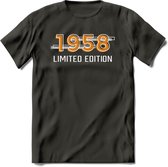 1958 Limited Edition T-Shirt | Goud - Zilver | Grappig Verjaardag en Feest Cadeau Shirt | Dames - Heren - Unisex | Tshirt Kleding Kado | - Donker Grijs - M