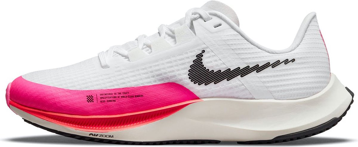 Nike Air Zoom Rival Fly 3 hardloopschoenen in maat 40, met een witte bovenkant en roze zool.
