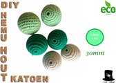 Bob Online ™ – 6 Stuks Mix Setje - Gehaakte Houten Kralen 30mm Rond met ca. 7mm Gaatje – 2 x Donker Groen + 2 x Licht Groen + 2 x Gebroken Wit - Houten Gehaakte Kralen - Rijgkralen
