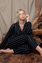 Seamlife Homewear - Luxe Dames Pyjama Set - Maat (L) - 100% Biologisch Katoen Satijn - Lange Mouwen - Zwart Gestreept