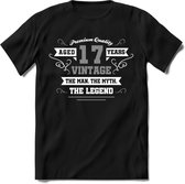 17 Jaar Legend T-Shirt | Zilver - Wit | Grappig Verjaardag en Feest Cadeau | Dames - Heren - Unisex | Kleding Kado | - Zwart - M
