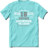 18 Jaar Legend T-Shirt | Zilver - Wit | Grappig Verjaardag en Feest Cadeau | Dames - Heren - Unisex | Kleding Kado | - Licht Blauw - S