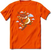 Lovebirds - Valentijn T-Shirt | Grappig Valentijnsdag Cadeautje voor Hem en Haar | Dames - Heren - Unisex | Kleding Cadeau | - Oranje - S