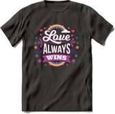 Love Wins | Pride T-Shirt | Grappig LHBTIQ+ / LGBTQ / Gay / Homo / Lesbi Cadeau Shirt | Dames - Heren - Unisex | Tshirt Kleding Kado | - Donker Grijs - M
