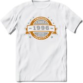 Premium Since 1996 T-Shirt | Zilver - Goud | Grappig Verjaardag en Feest Cadeau Shirt | Dames - Heren - Unisex | Tshirt Kleding Kado | - Wit - S