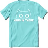 Hang In There - Katten T-Shirt Kleding Cadeau | Dames - Heren - Unisex | Kat / Dieren shirt | Grappig Verjaardag kado | Tshirt Met Print | - Licht Blauw - S