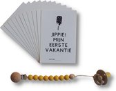 Kids Cultures Mijlpaalkaarten - Milestone baby cards - Mijlpaalkaarten baby inclusief speenkoord en BIBS© speen | Oker | Kies uit 5 unieke kleuren