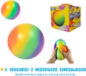 Fidget Toy Regenboog stressbal - 2 exemplaren - Voordeelbundel - Super zacht - Satisfying - 7 cm groot - Stressbal voor de hand
