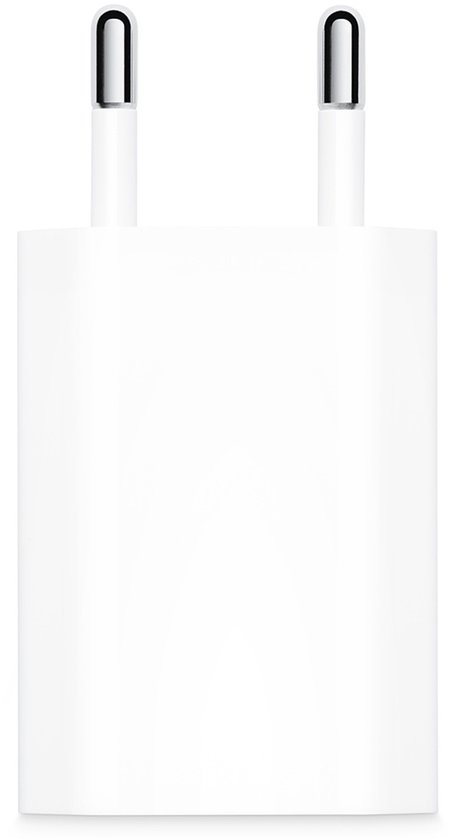 Vooraanzicht van een witte Apple lichtnetadapter met twee Europese stekkerpinnen.