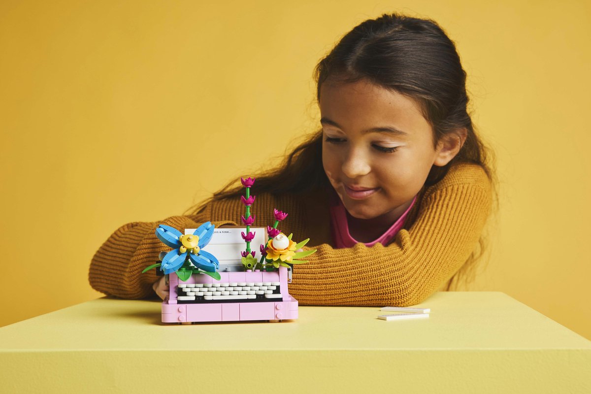 LEGO Creator 3in1 Typemachine met bloemen, Keytar en bloempot Speelgoed voor Kinderen 31169 — afbeelding 11