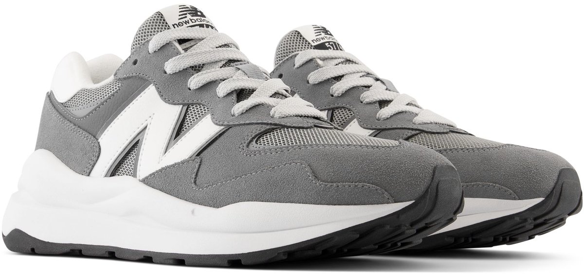 New Balance 5740 – Castlerock/Sea Salt 5740 Lifestyle Heren Sneakers voor Mannen Grijs
