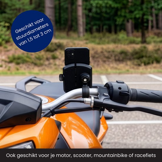 Zwarte telefoonhouder bevestigd aan stuur van motor, scooter, mountainbike of racefiets. Stuurdiameters 1,5-3 cm.