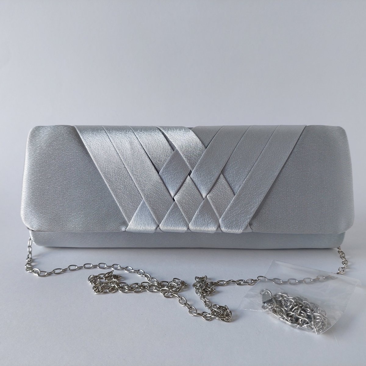 Clutch zilver - Dames - envelop model - Satijn - magneet sluiting