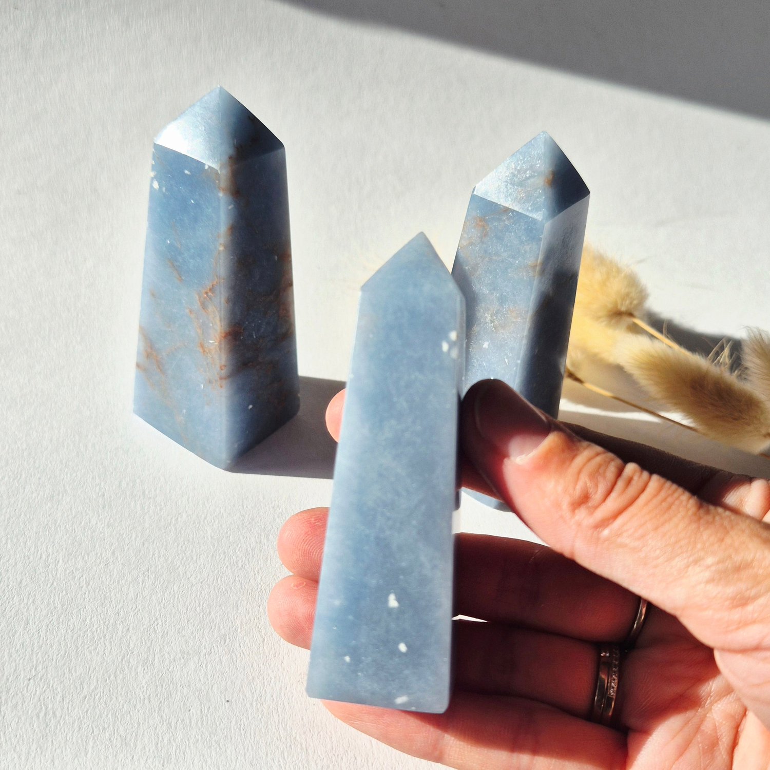 Moonlight Gemstones Angeliet Toren 7-9 cm | Hoge Kwaliteit Edelsteen Obelisk Meerkleurig