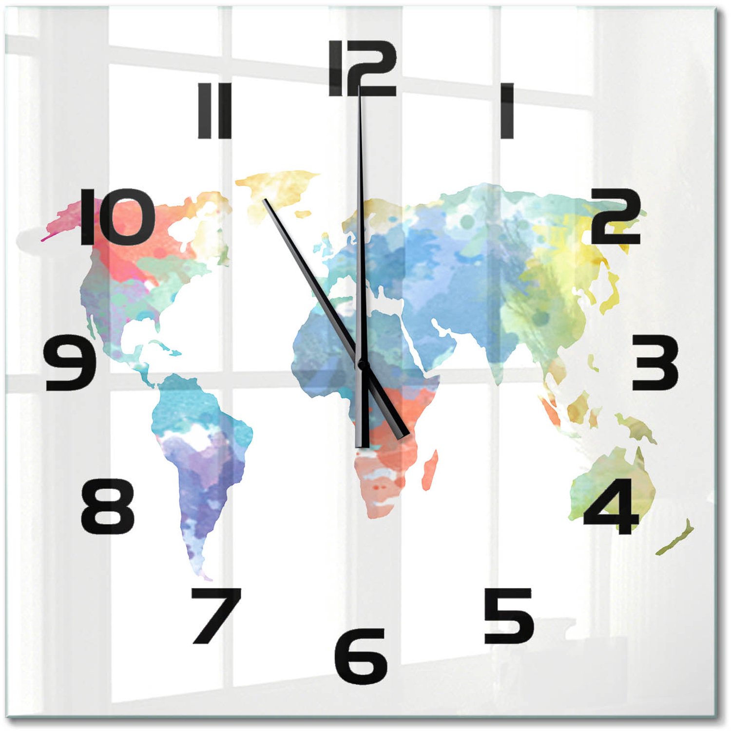 TULUP Wandklok - Wereldkaart Gekleurde Glazen Klok - 60x60 cm - Veelkleurig Glazen Klok Met Print - Zwarte handen - Vierkante Klok - Moderne Wandklok Glas - Wandklok Glas Decoratie