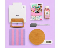 DOMO Wafelgeluk Cadeaupakket – DO9274W Wafelijzer Powder White met Weegschaal, Marshmallows & Wafelaccessoires