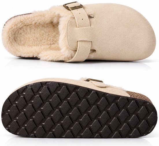 Beige gevoerde clog van bovenaf en het profiel van de antislipzool aan de onderkant.