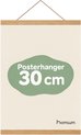 Houten posterhanger van 30 cm met een bruin koord en Homium-logo.