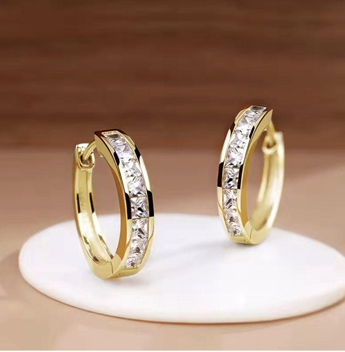 Luxe Oorringen - Kleur: Goud - Glitter Oorring - Roestvrijstaal / RVS - Grote Oorringen - Oorbel - Verkleurt Niet - Stainless Steel - Incl. Luxe Cadeau Verpakking - Oorhangers - Hoge Kwaliteit