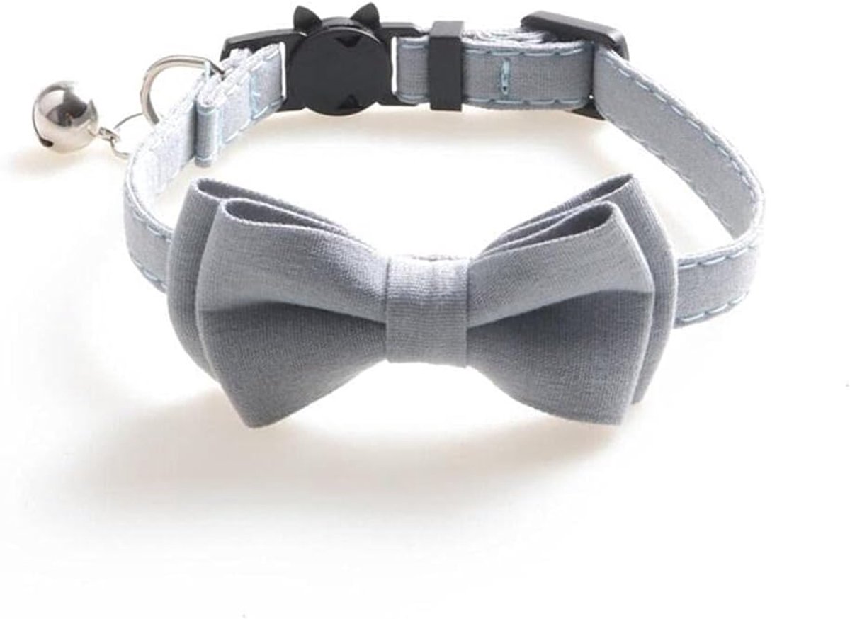 Katten Accessoires - Vlinderdas kraag - Veiligheidssluiting - Kattenhalsband met strikje en belletje - Lichtblauw - 11‑22 cm - Kattenbandje - Hondenhalsband Met Verwijderbare Strik - Katten Kleding - Veiligheid en stijl voor je kat, puppy of kitten