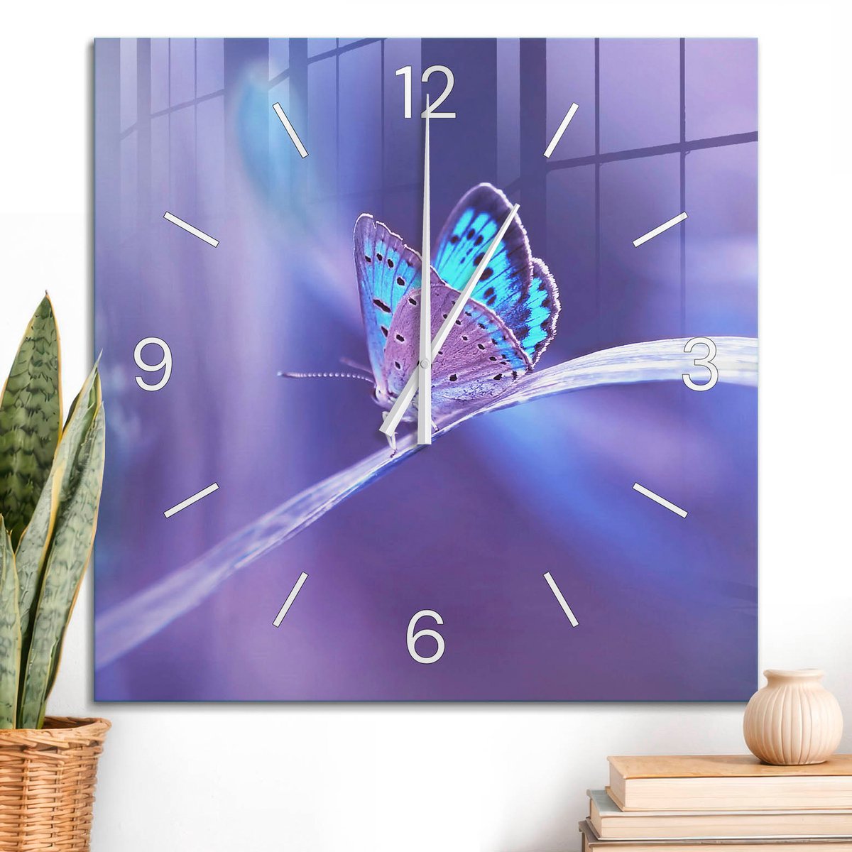 ArtPrintCave Paars Glazen Klok - 60x60 cm - Wandklok Vierkant - Vluchtige Schoonheid Wandklok Keuken - Dieren Unieke Klok - Witte Klokwijzers
