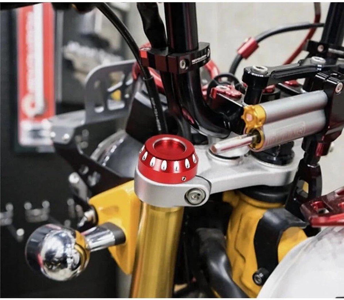 3D CNC-afdekdop voor de bovenste voorvork, compatibel met Monkey 125 Grom125 DAX ST125 MSX125 MSX 125SF alle bouwjaren, motoraccessoires (zilver)