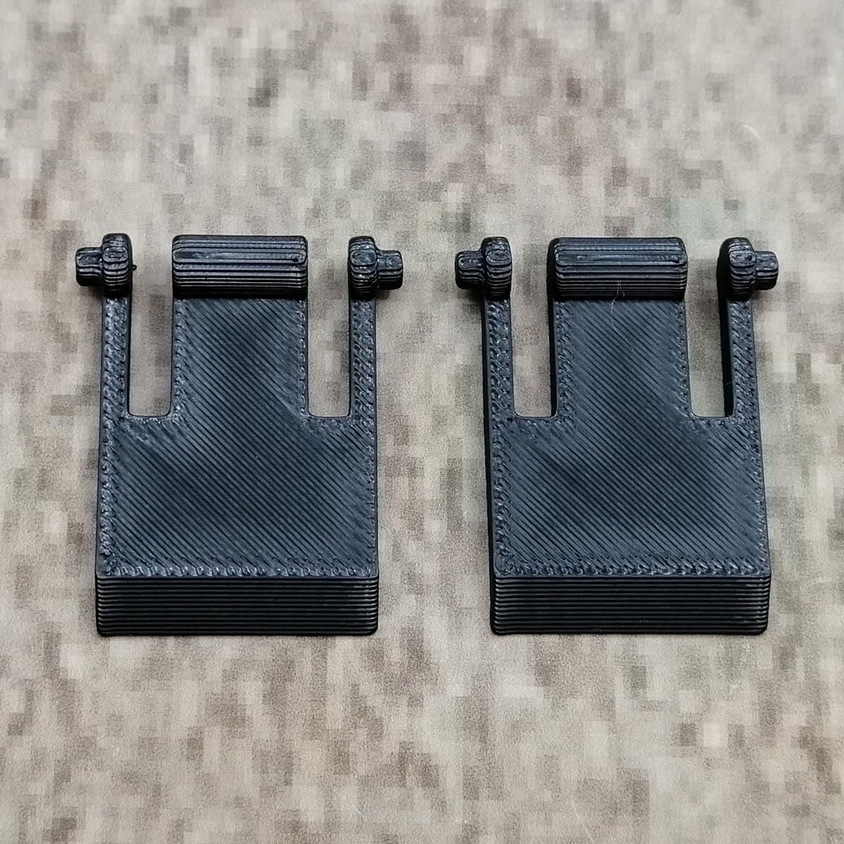 1 paar (2 stuks) vervangende toetsenbordvoetjes zwart, compatibel met Logitech K330 MK330 toetsenbord reserveonderdeel toetsenbordstandaard voeten keyboard