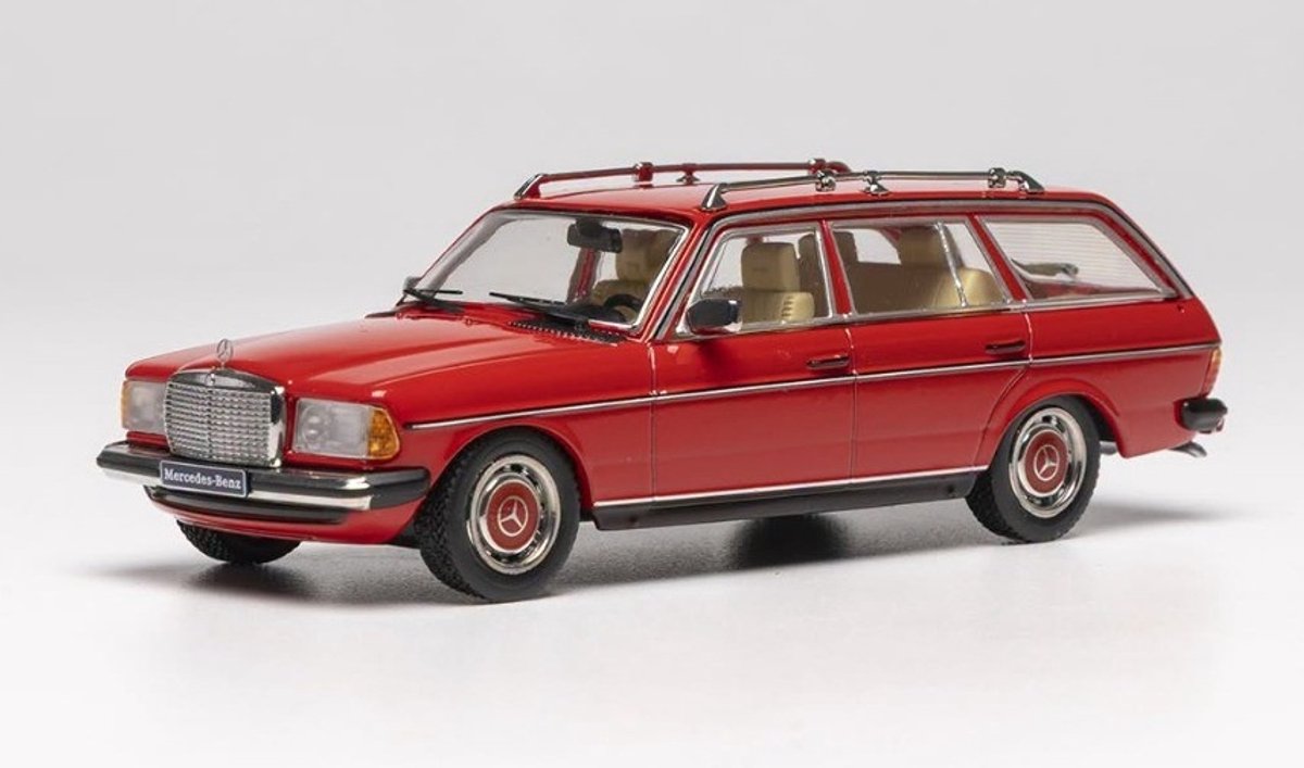 Mercedes-Benz 200T (S123) 1982 - 1:43 - IXO Models