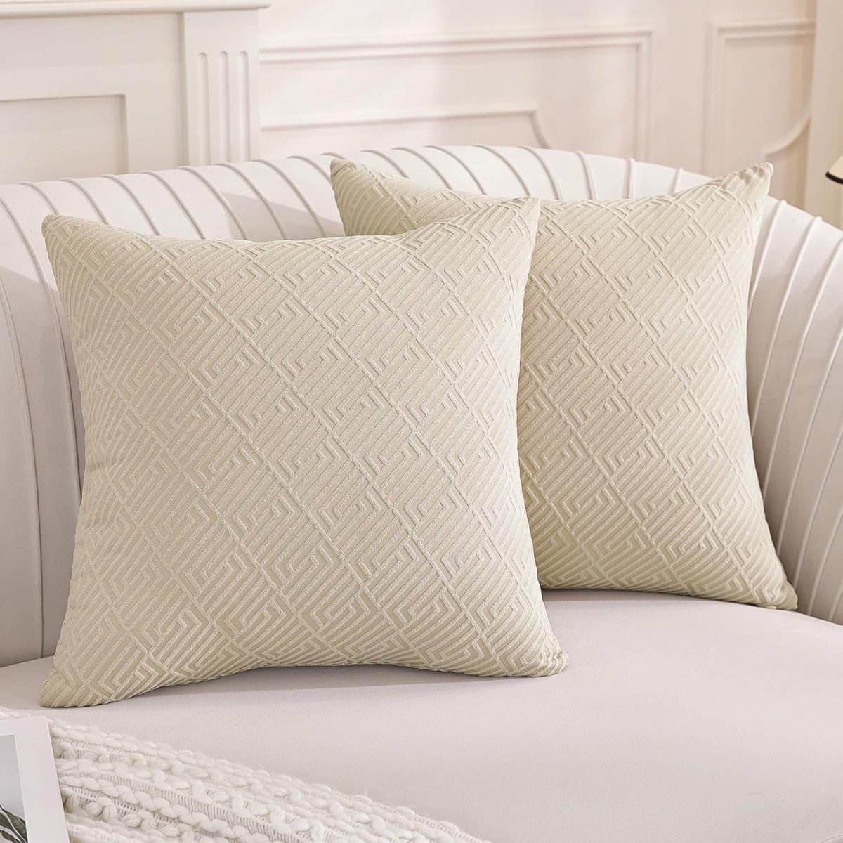 Decoratieve Kussenhoezen 40x40 cm Set van 2, Zachte Kussenhoezen met Onzichtbare Rits, Duurzame Kussens voor Woonkamer en Slaapkamer in Licht Beige