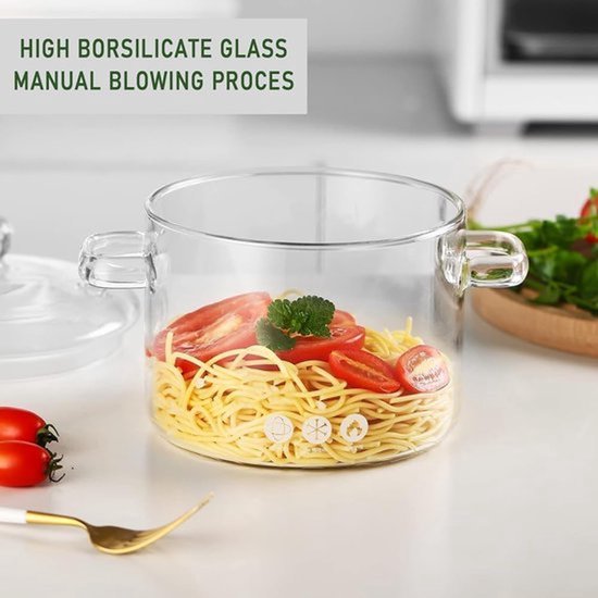 Transparante pan van borosilicaatglas gevuld met pasta en tomaten, met tekst 'High Borsilicate Glass Manual Blowing Proces'.